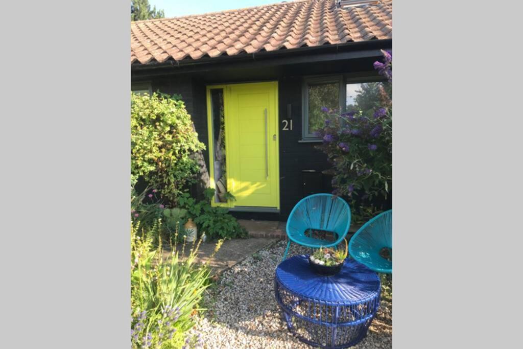 The Yellow Door Whitstable - Peaceful Retreat Close To Beach Exterior photo